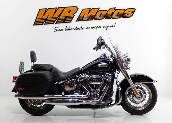 HARLEY-DAVIDSON SOFTAIL HERITAGE CLASSIC 114 